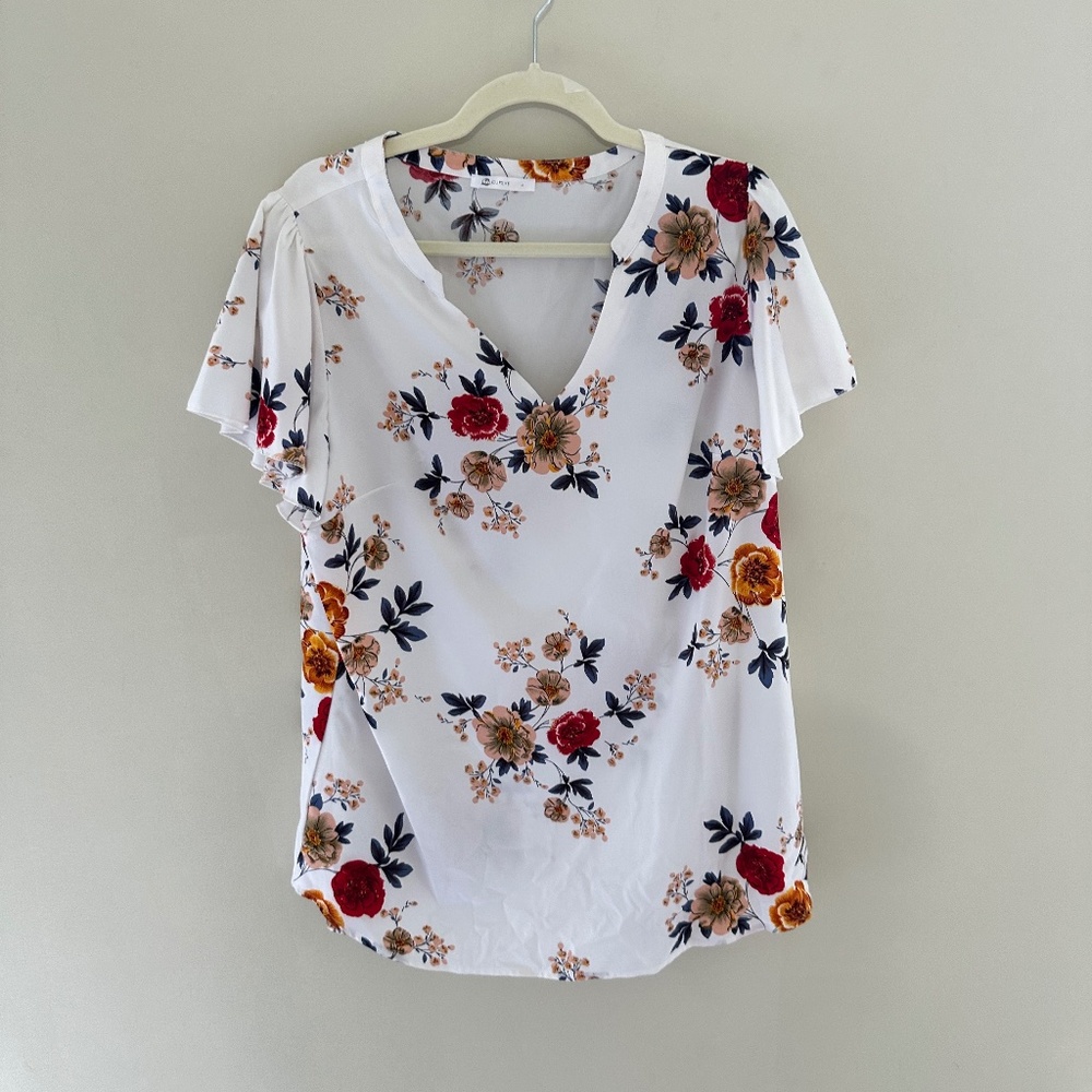 Guinevere V-neck Short Sleeve Floral Top